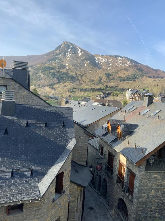 Esplendido Atico En Sallent Con Vistas Sallent de Gállego Buitenkant foto