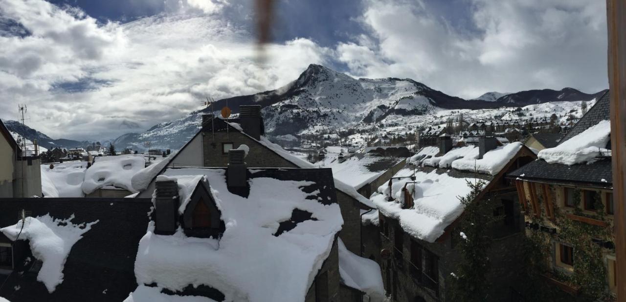 Esplendido Atico En Sallent Con Vistas Sallent de Gállego Buitenkant foto