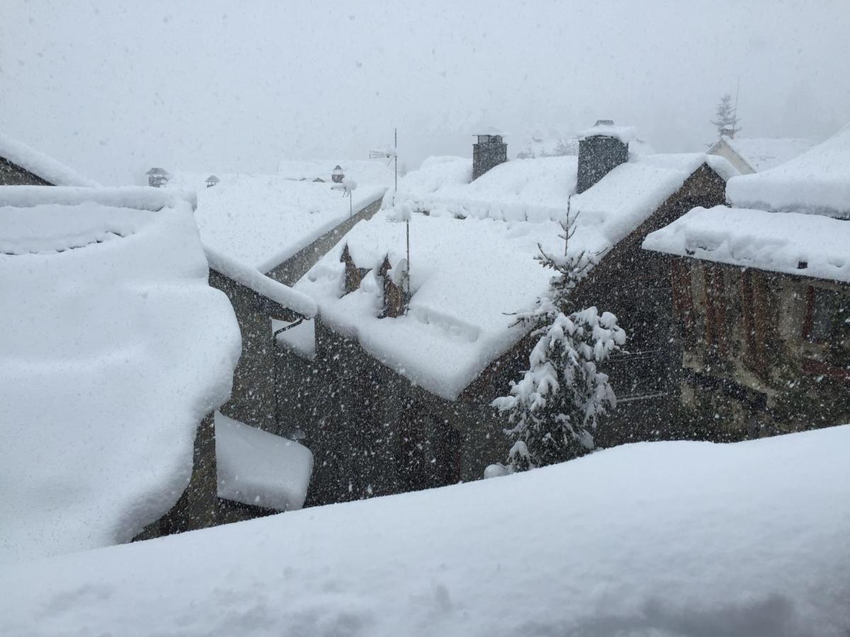 Esplendido Atico En Sallent Con Vistas Sallent de Gállego Buitenkant foto